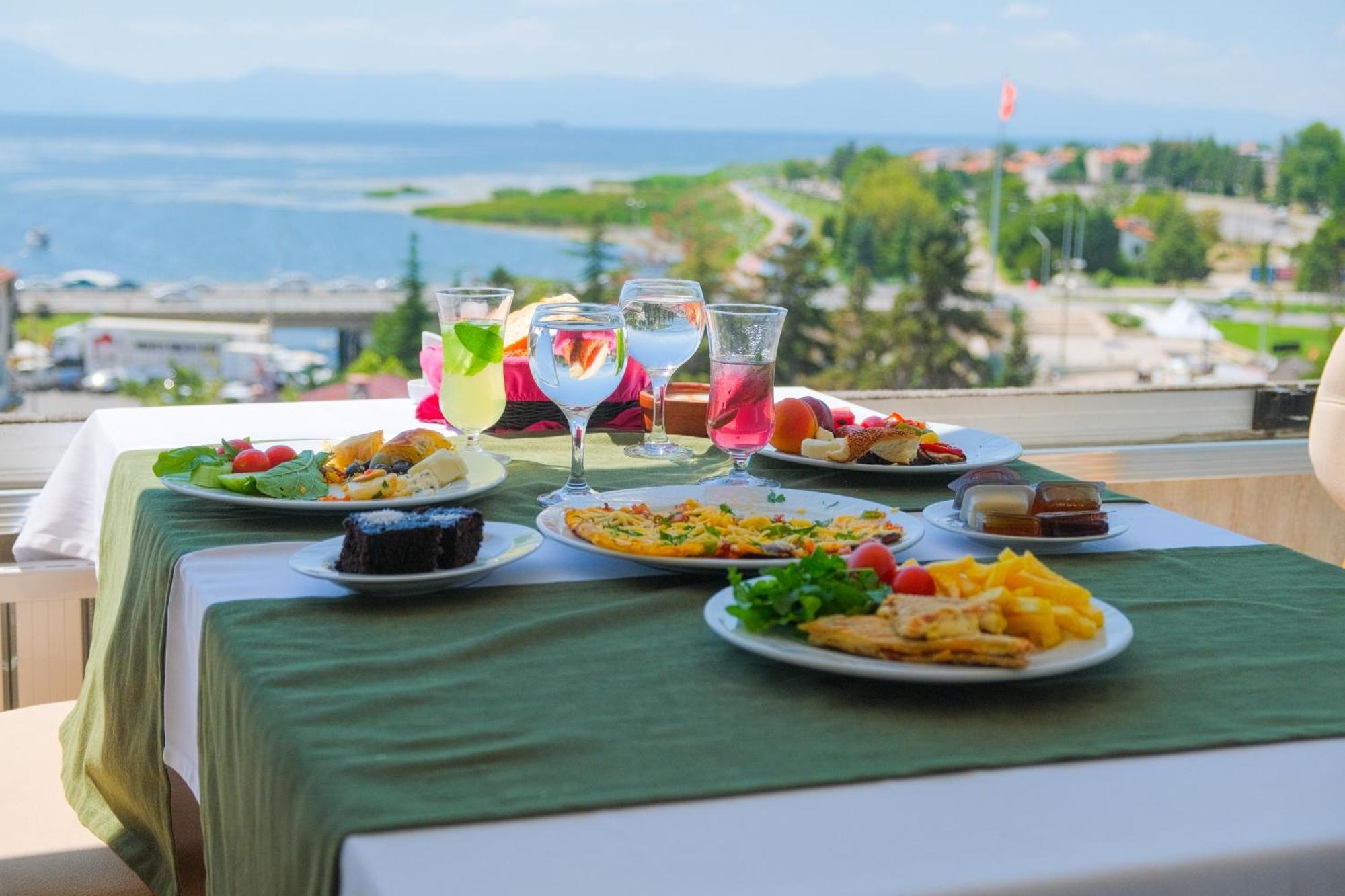 Ali Bilir Otel Бейшехир Экстерьер фото